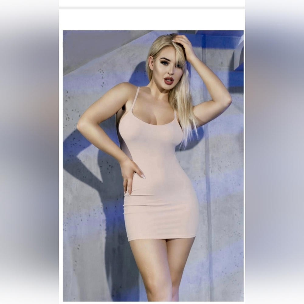 Nude dress pale skin-colored stretchy and very comfortable size M-L
